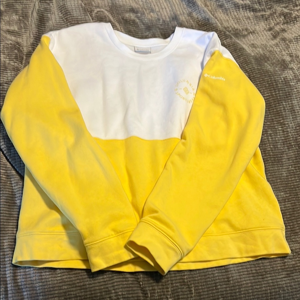 EUC Columbia Yellow and White Sweatshirt